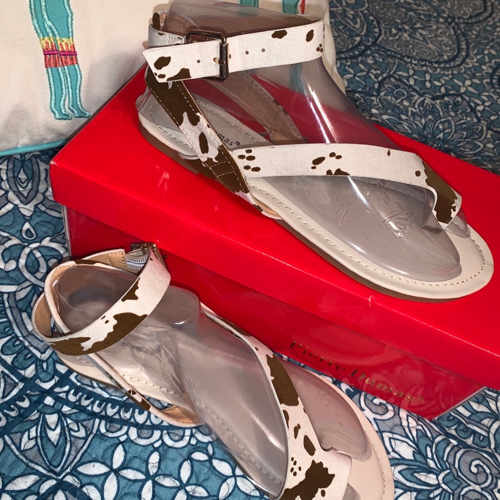 Sandals - Picture 2 of 2